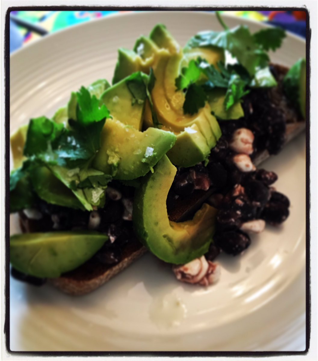 ReadytoRoast's tweet photo. Loving a bit of avocado at the minute!
#superfood https://t.co/YGJj1vesFn