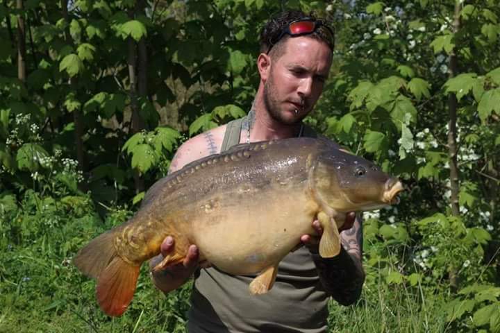 AdvAngSol's tweet photo. Nick Bosner still hauling using our curve shank #hooks #flouro descent #fluorocarbon & deep descent #leadcore https://t.co/JHEpIrW7ay https://t.co/r9pdkbytWF