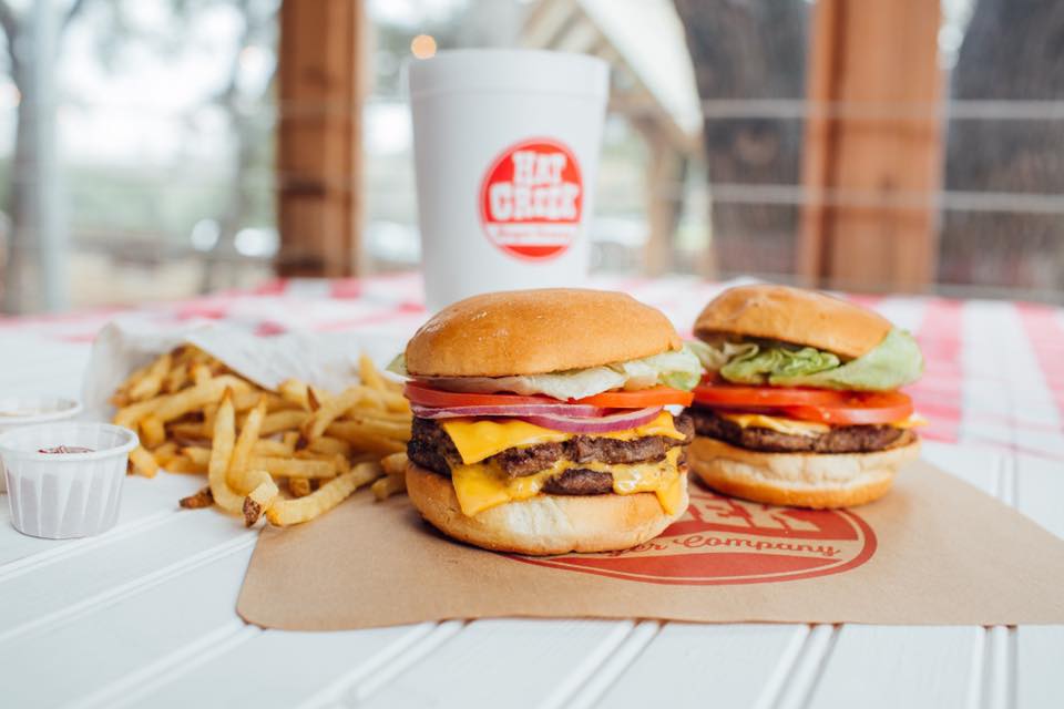 ThinkeryATX's tweet photo. Did you know #ThinkeryMembers get a 15% discount at @HatCreekBurgers? Check out their new @DomainNORTHSIDE location! https://t.co/APvEARvfWR https://t.co/YGr70js7an