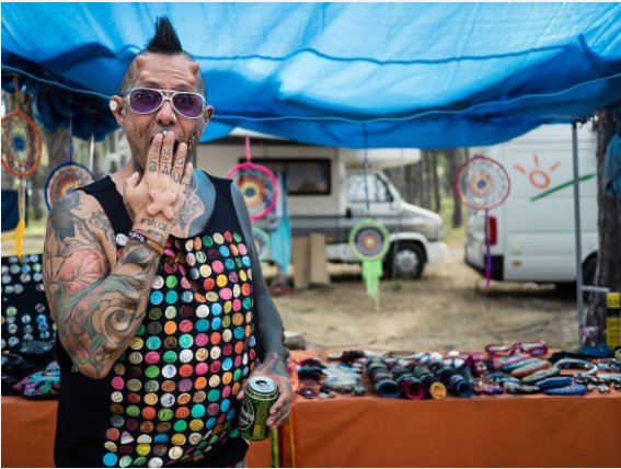 ProjectIndus's tweet photo. Shop owner at a festival in Huelva, #Spain #diversity #globalcitizen https://t.co/7KP2h6roLX