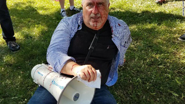 cnnbrk's tweet photo. Turkish security officials involved in brawl with protesters in Washington, D.C., on Tuesday, sources tell CNN https://t.co/GIGVMJUANh https://t.co/xn2SB0Gtsm