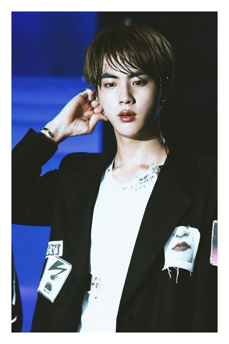 Jin e. Джинн бис. jin bts.