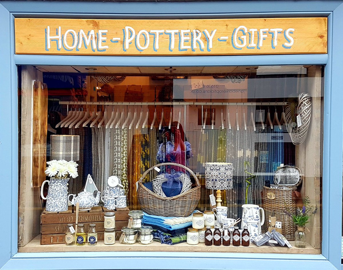 WillowBellHome's tweet photo. Staffordshire Fine Bone China, Tweedmill Blankets/Throws Lampshades, Candles, Room Defusers #Middlewich #Holmeschapel #Sandbach #Northwich https://t.co/po8ykXeEBA