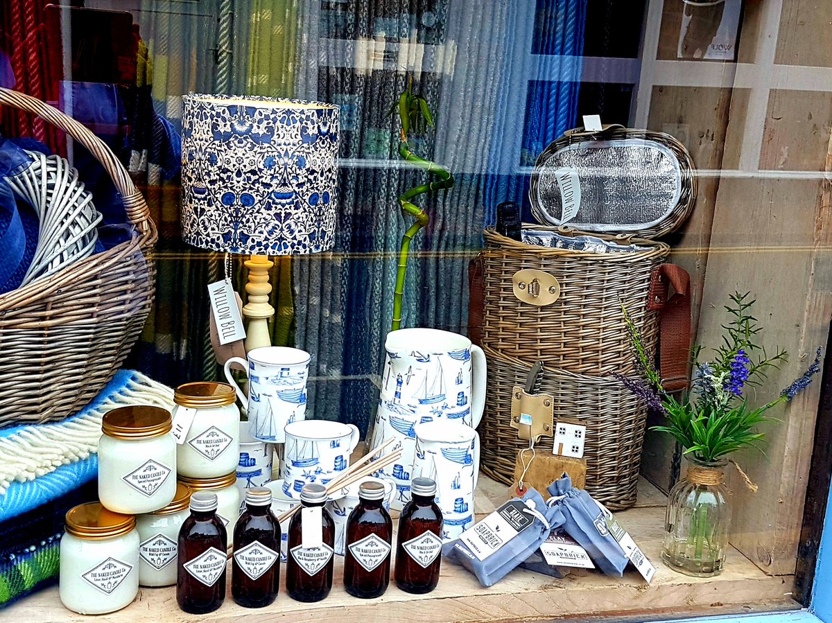 WillowBellHome's tweet photo. Staffordshire Fine Bone China, Tweedmill Blankets/Throws Lampshades, Candles, Room Defusers #Middlewich #Holmeschapel #Sandbach #Northwich https://t.co/po8ykXeEBA