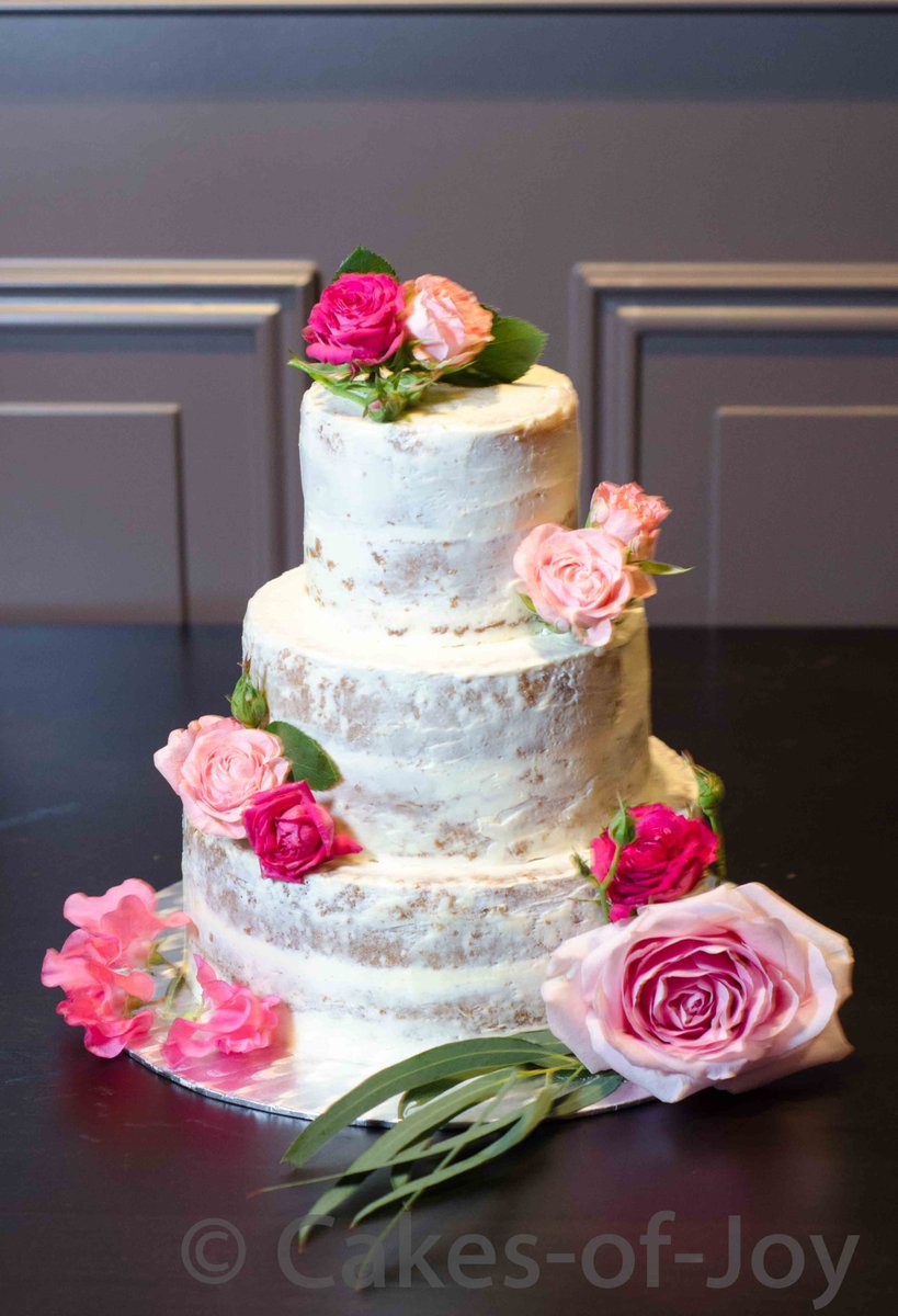 Cakes_of_Joy's tweet photo. #Bruidstaart #bruiloft #taarten #taartenbezorgen #Utrecht https://t.co/d7j1ugVyYk