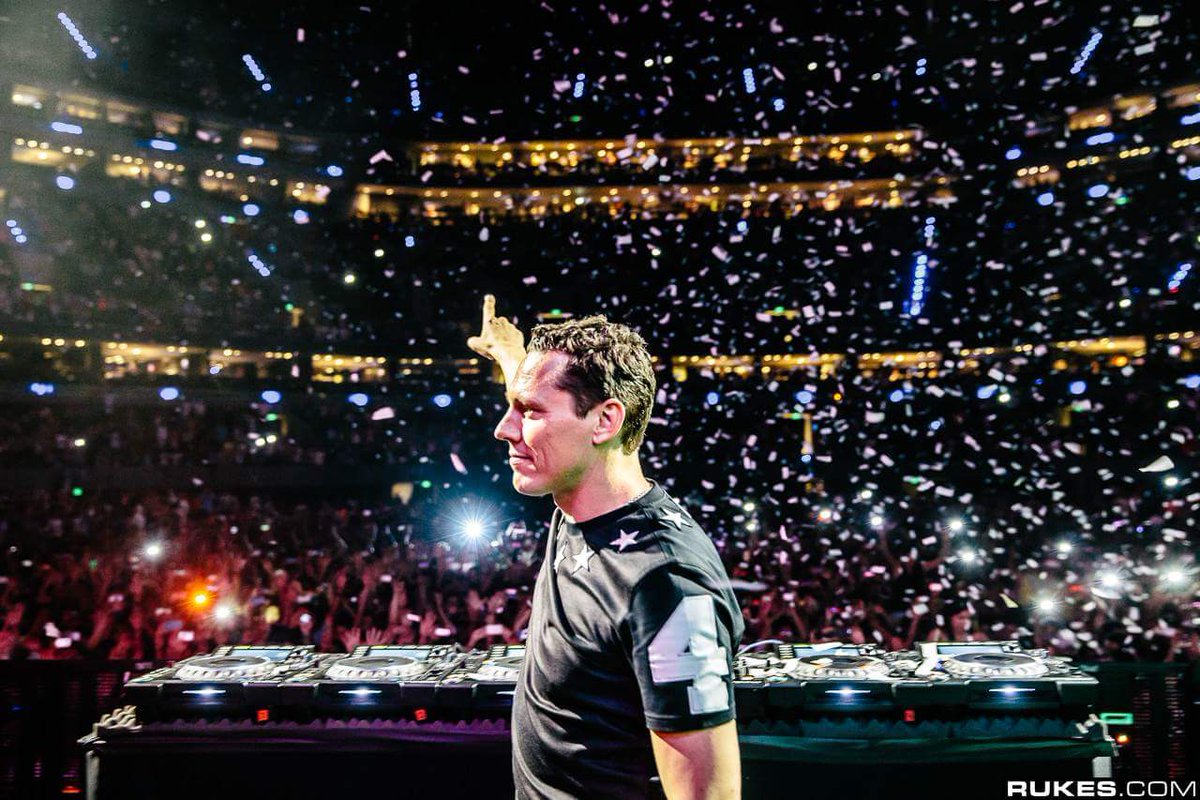 _NORVaC's tweet image. 4 years ago!
@tiesto at @ArenaCdMexico in #ClubLifeTour
Was amazing dude! 😎👌👏
May 17th, 2013.