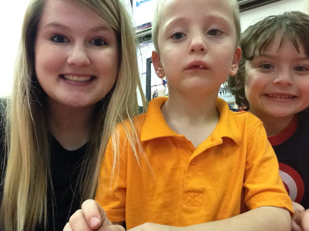 BenskinKelsey's tweet photo. Love these kiddos!! #swaney #spedteacher #imgoingtomissthem https://t.co/fFbZLMZ9IV