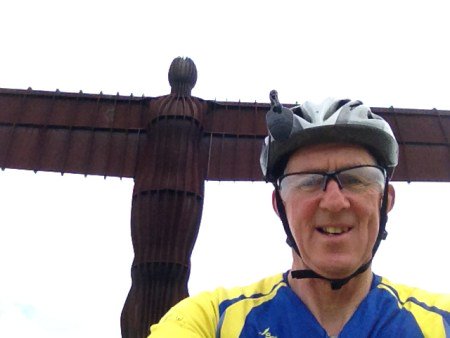 bowe221's tweet photo. @Rugbyforheroes @principalitysta @EdinburghRugby @EnglandRugby On my way to Hull and then on to Twickenham! https://t.co/XJn573xiSW https://t.co/v7nPYLdtPA