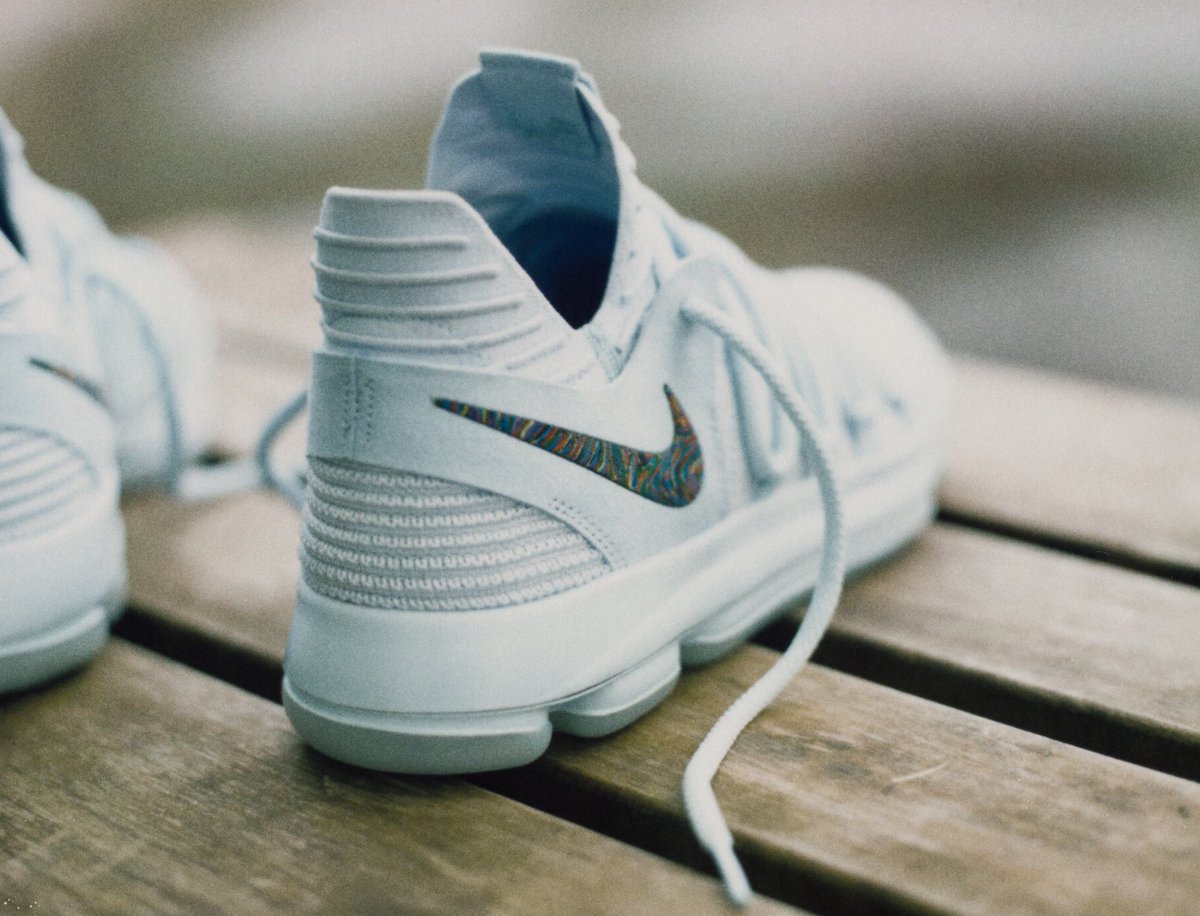 yeezyhelper's tweet photo. The Nike KD 10 "Anniversary" releases Friday, May 26 
Keep updated with: https://t.co/zeEwTqCKYT https://t.co/TviqAkILjw
