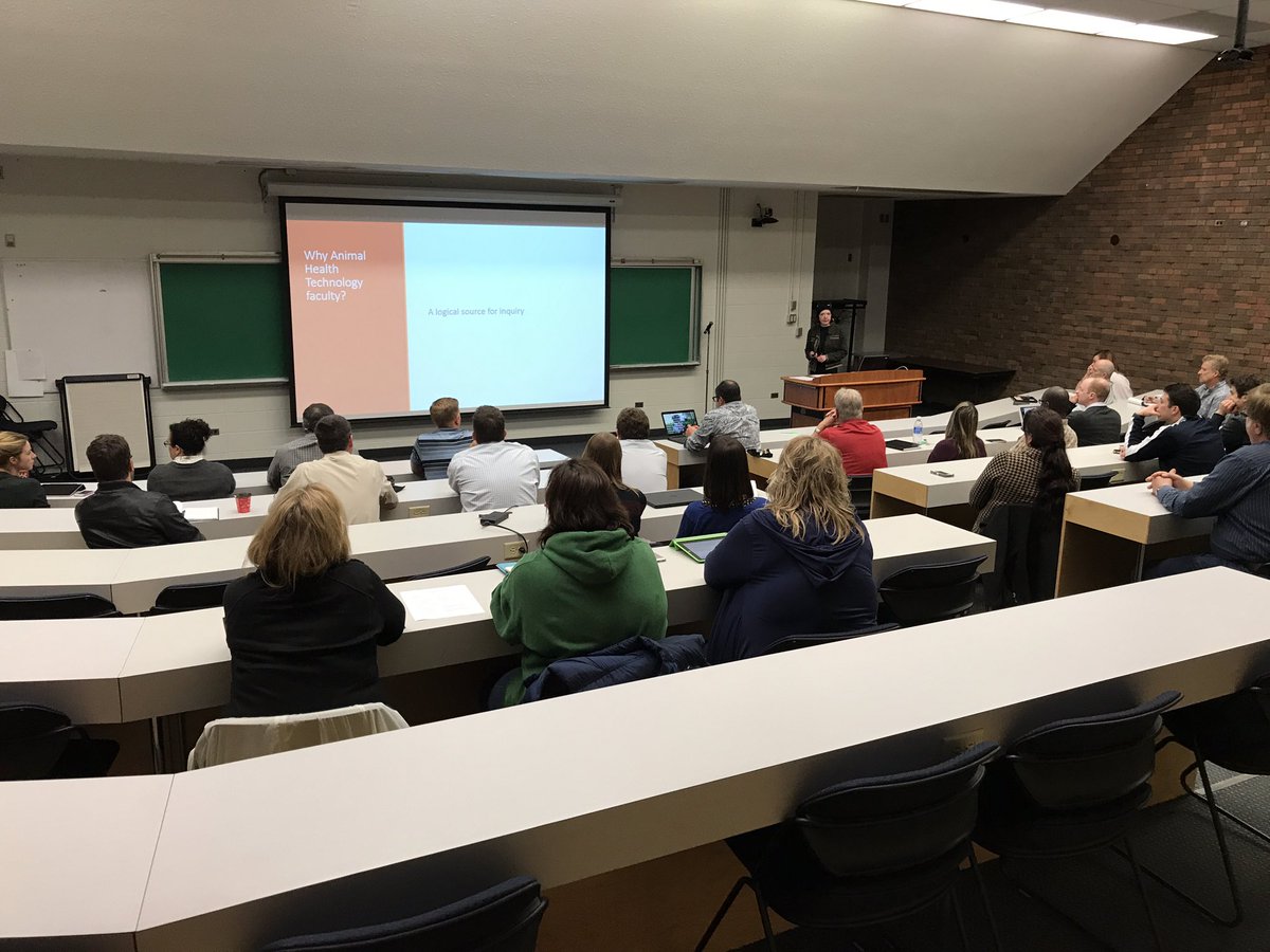 JasonDewling's tweet image. Faculty Lunch and Learn @oldscollege celebrating our staff who have completed advanced credentials #lifelonglearning #teachingfirst