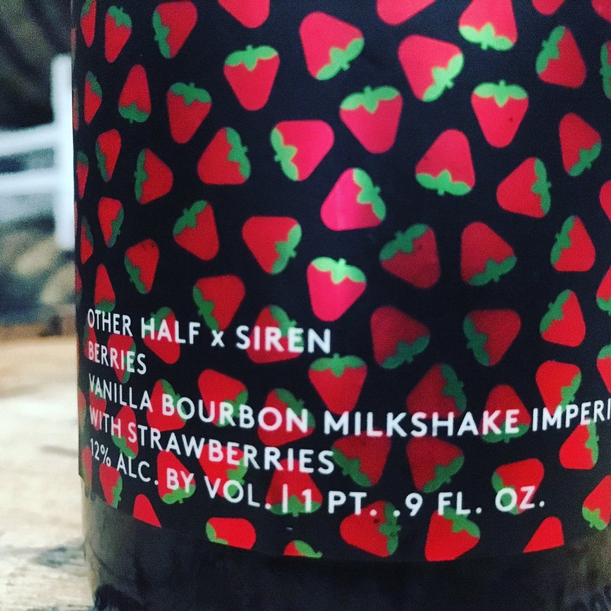 SirenCraftBrew's tweet photo. Berries 🍓| Twigs 🌴| Nuts 🌰 - Brewed before #CBC2016, coming to an @OtherHalfNYC bottle release near you soon. https://t.co/3seAemoRa2