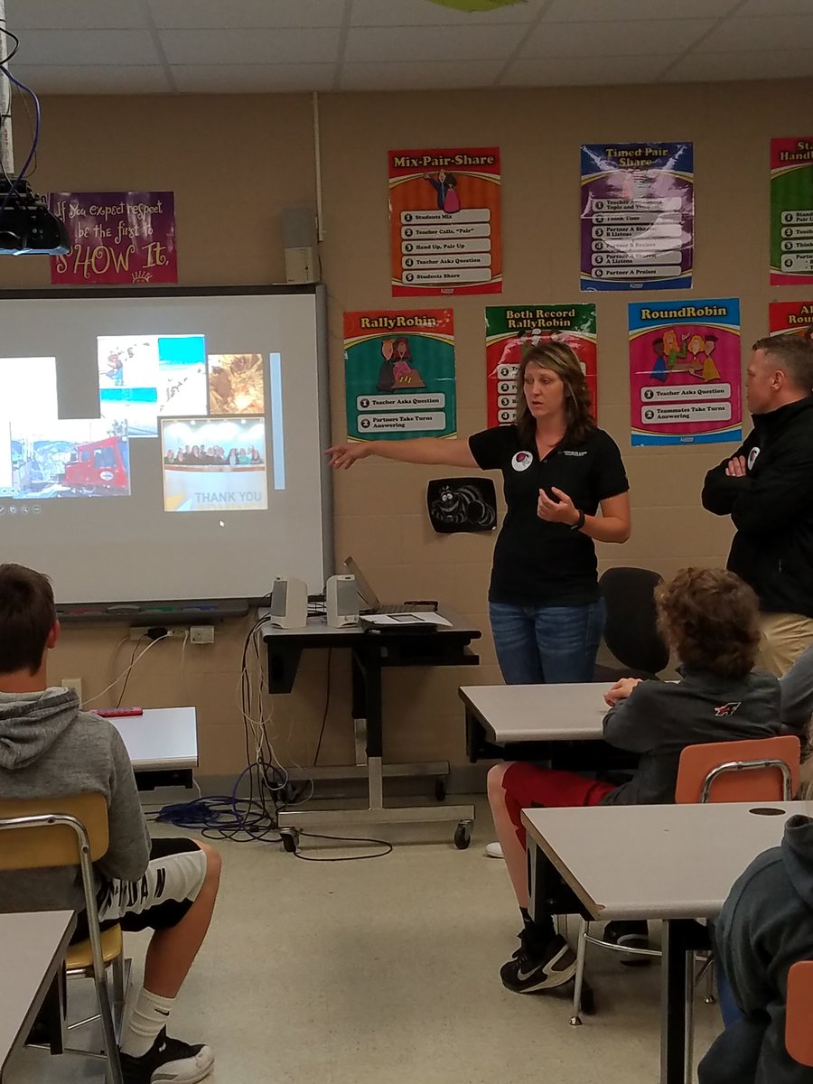 KWPrincipalRyan's tweet photo. Thanks to Christie from Vertical Limit for spending time with our MS Apps class today talking about technology used by Vertical Limit! https://t.co/FSZhf2laWS