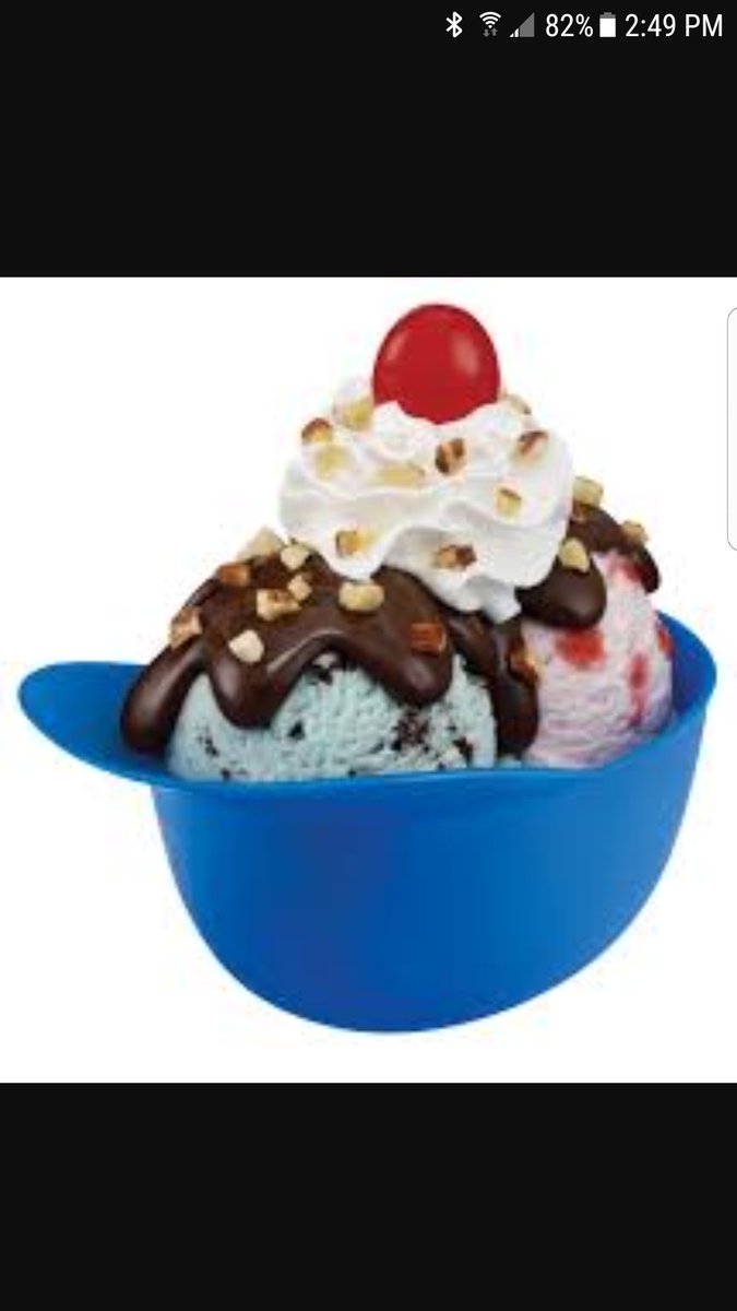 New item this season starting tonight <a href="/FTatUpperGage/">FTatUpperGageGarage</a> Sundae helmets!!! Eat the Sundae! Keep the helmet! #HamOnt #getcreamed 😀👍🍦