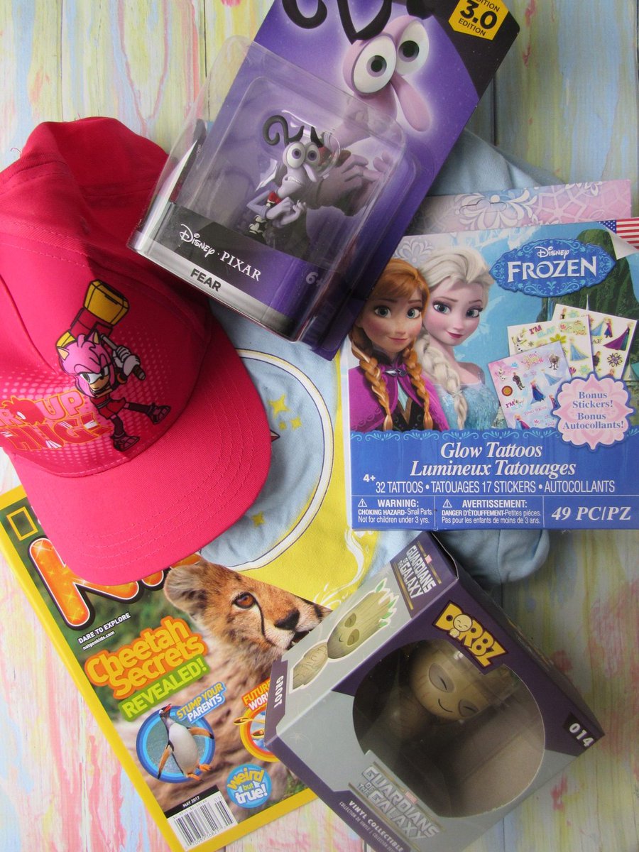 FindBoxes's tweet image. Check out the April #NerdBlockJr. for Girls #unboxing by @KBWhiskey! bit.ly/2pZGupO #nerd #subscriptionbox #nerdbox #kids #girls