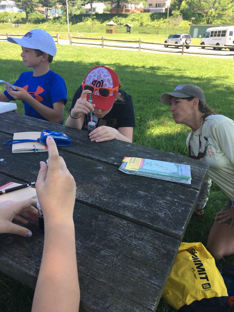 summit2bluridge's tweet photo. Water testing the New River #citizenscientists https://t.co/yZNmSz7a8t