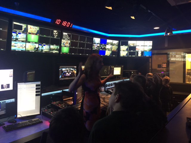 1Bstpatrick's tweet image. So many buttons and TVs in the control room at WDRB w @CandyceClifft!  @1Bstpatrick