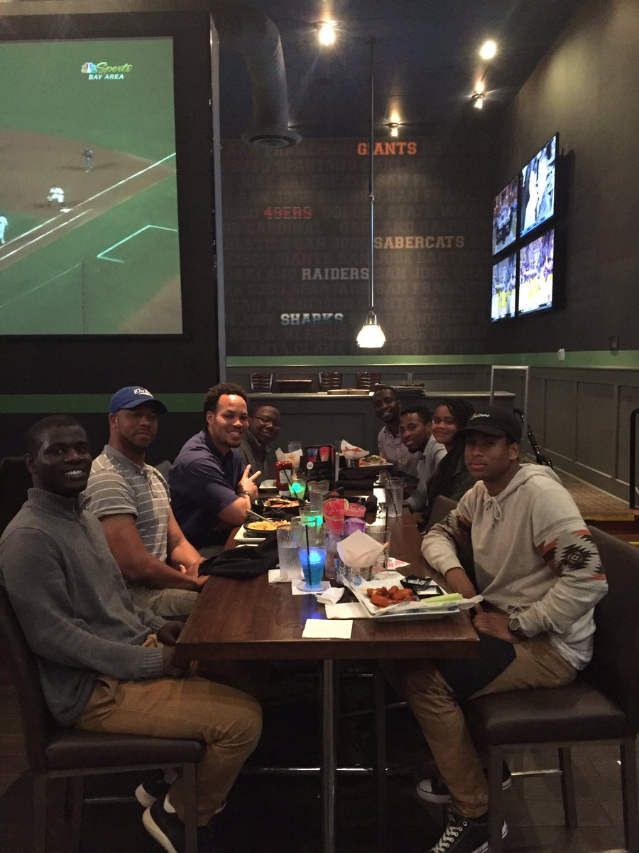 sjsubase's tweet image. End of the year, Dave &amp;amp; Buster&apos;s Night. #sjsuengineering #nsbe #r6
