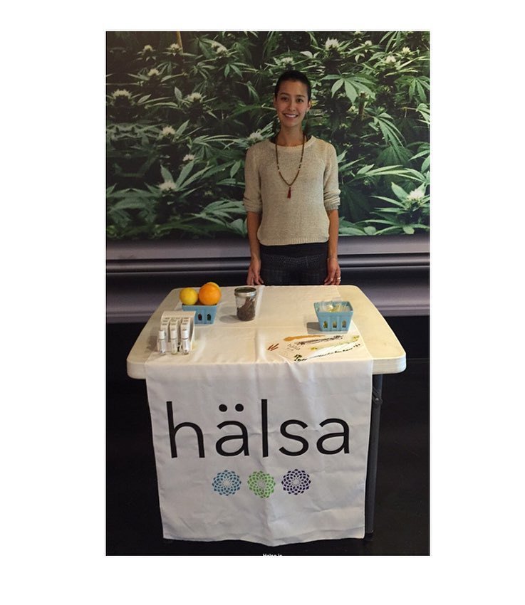 GLDSouthBay's tweet photo. @_halsa is here from 12-2 sampling their roll on tropicals 🏝 @queerofthejunglesheen https://t.co/bEEeDNf7oc