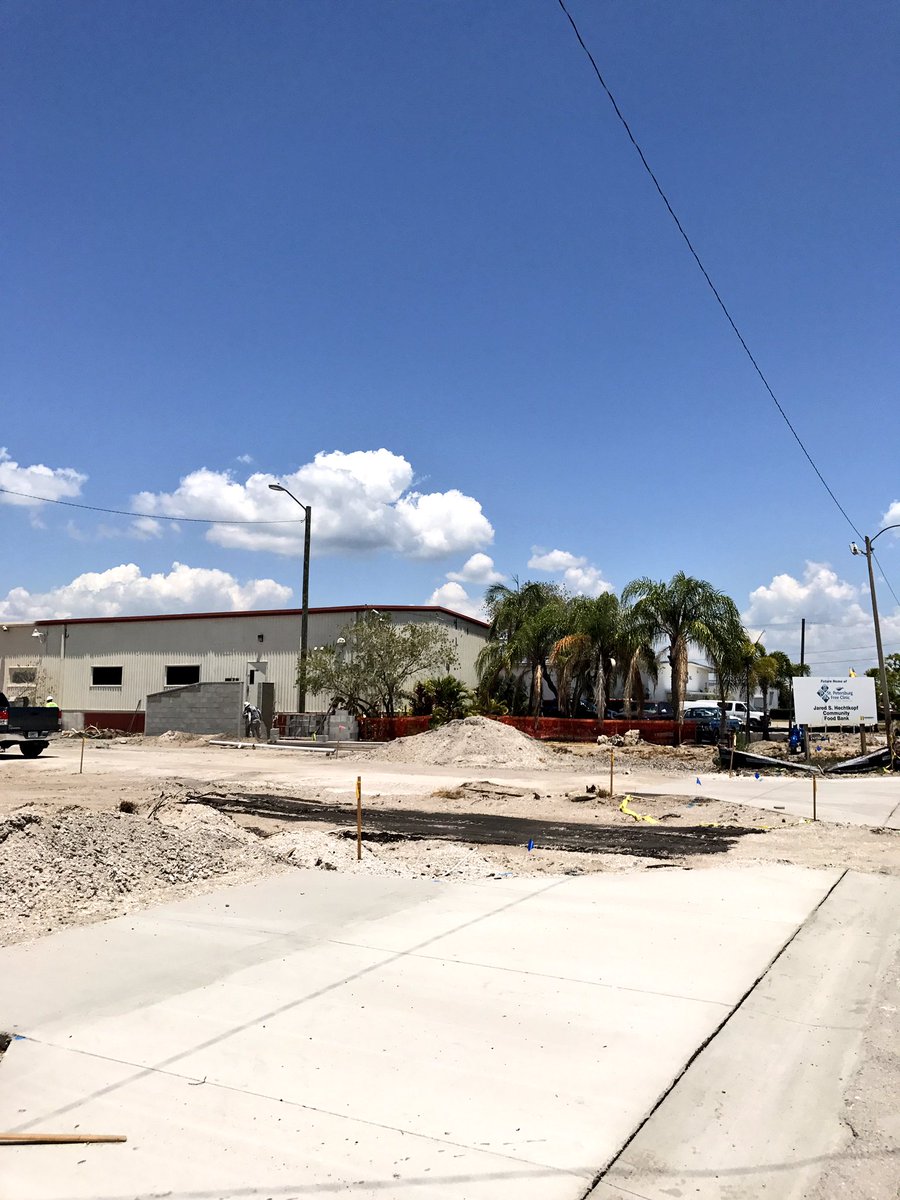 iLovetheBurg's tweet photo. Future site of #StPete Free Clinic's community food bank (44th Ave N &amp; 31st Street) #instaburg #ilovetheburg https://t.co/eINiwFGUiH