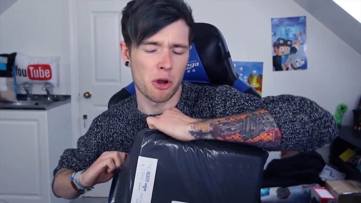 RealDavidProduc's tweet image. the best pause screen @dantdm