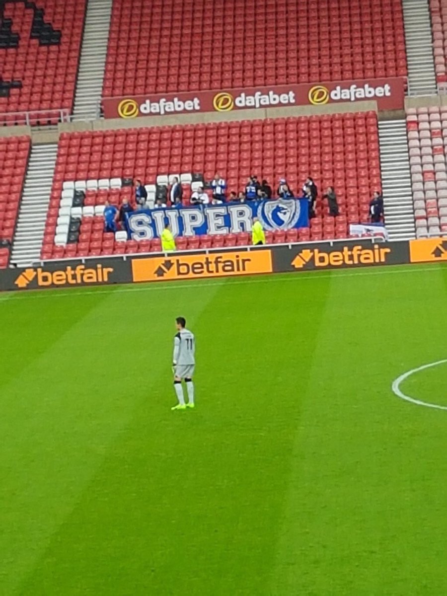24 Porto fans have travelled over to Stadium of light to watch the final v Sunderland u23's! 👏🏼 #FCPorto