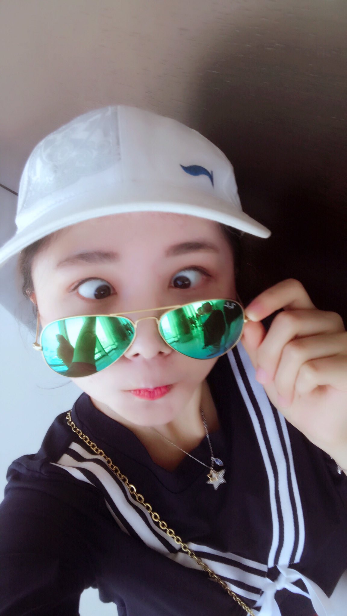 钱心怡on Twitter 迪拜的哈利法塔8米162层设有56部升降机速度最高达17 4米 秒世界第一高楼世界最快的电梯57秒直接到达俯瞰 沙漠里的奇迹 渺小又伟大的人类