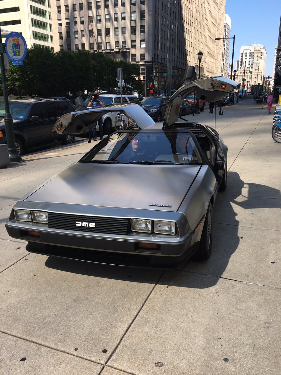 RuffTuffDH's tweet photo. #10yearsofbeer @phillybeerweek @phillylovesbeer @HeritagePhilly & @MonksCafePhilly pulling up in the Delorean. 💪🏼😍 @HammerOfGlory https://t.co/VP7cZOSSeb