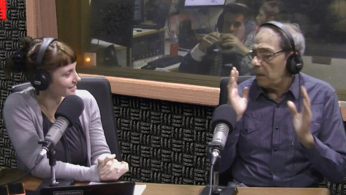 cintiaxis's tweet photo. Así nos visitó de #Pendota #Referente #carnaval #parodista #groso en el @espectador810 https://t.co/StTfbvyoC8