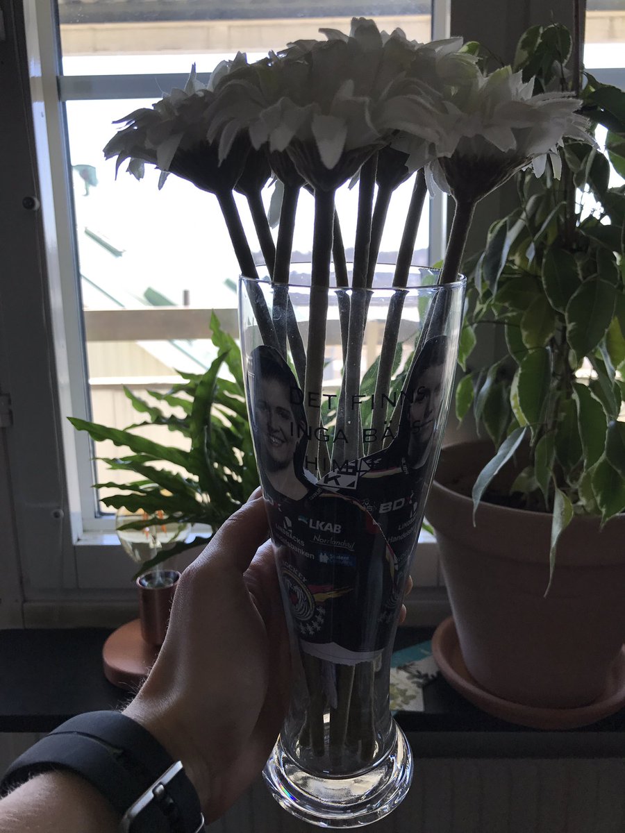 MariaOmberg's tweet image. Bästa med att flytta in i ny lägenhet var den här presenten. Livets citat📝 Ps. Ni två är glädje @melindaolsson22 @M3Karvinen