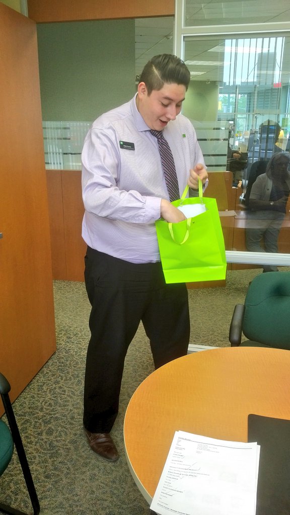 correia_mm's tweet photo. @TD6620 celebrating day 3 of #EAW just some employees loving their gifts ! #htww1 @SHong_TD @BrianGervais_TD https://t.co/gCExuJYR2D