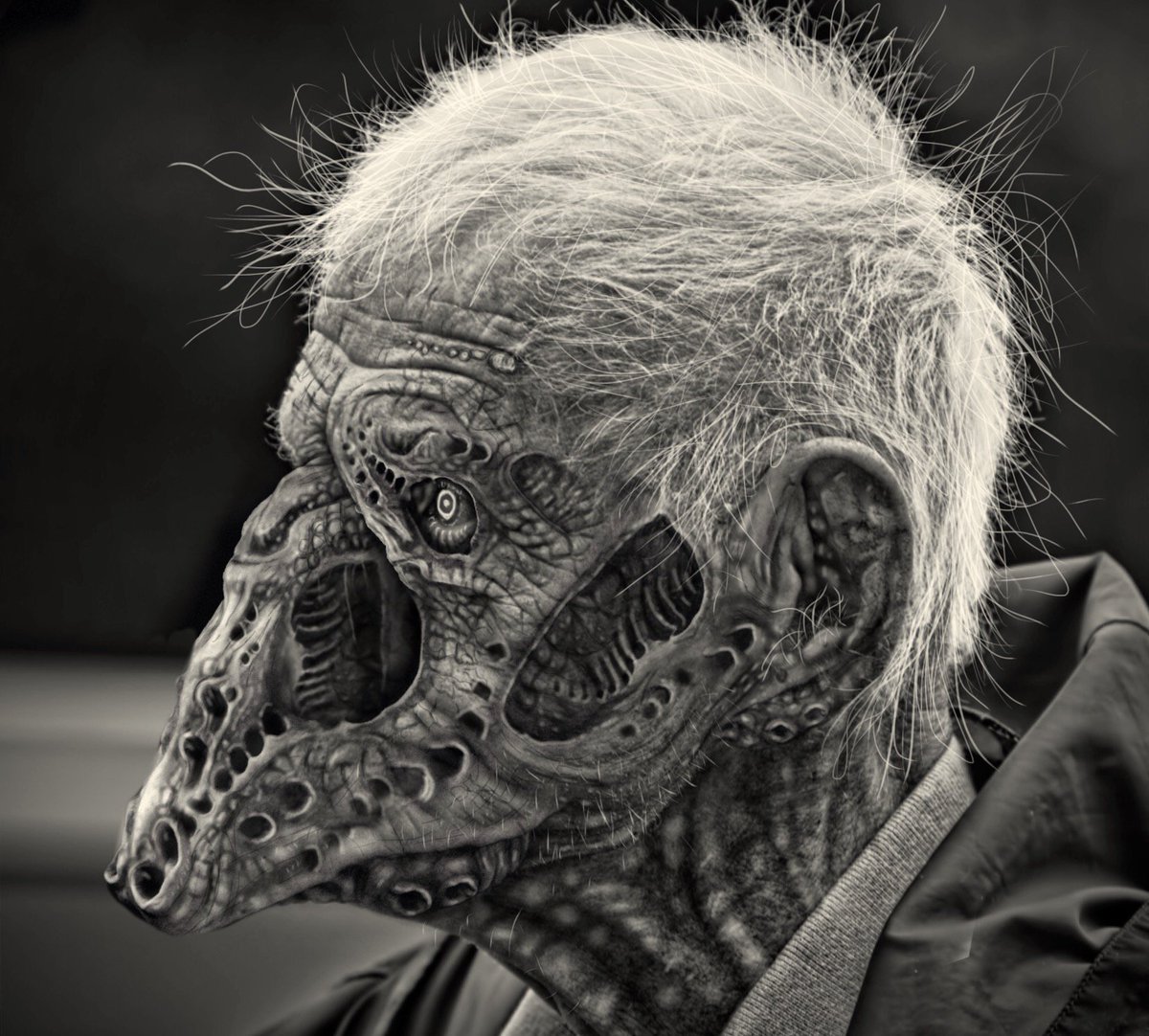 ThatDarkBunny's tweet photo. Alien Mutation. Sketched over photos on the iPad. #monster #scary #scifi #horror #sketch #photography #art #alien #dark #mutant #portrait https://t.co/5cySQuGnUy