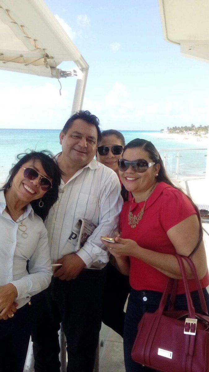 ZonanorteSedaru's tweet photo. #SEDARUZN Acercando los programas del Gobierno Estatal a nuestros productores en Cozumel @CarlosJoaquin @PedroEperezdiaz @MacAtondo https://t.co/xSMiEKYYYN