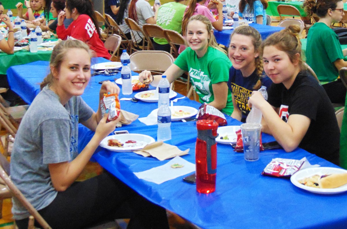 QoPPride's tweet photo. Our seniors got to enjoy a barbecue today before they practiced for tomorrow's baccalaureate mass! https://t.co/nbE5ow210r