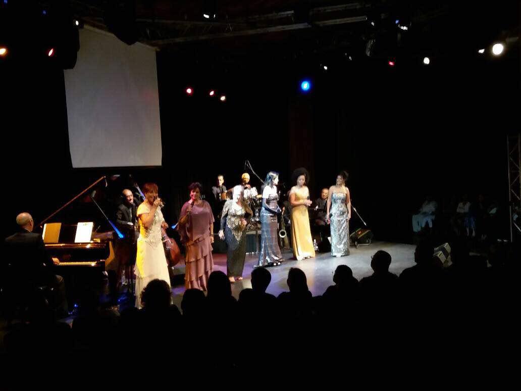 <a href="/ellassonbolero/">Ellas Son Bolero</a> llenó de talento la Sala del @CCulturalBOD y a petición del público este 21/05 ofrecerán una nueva edición del Show! 11:30am