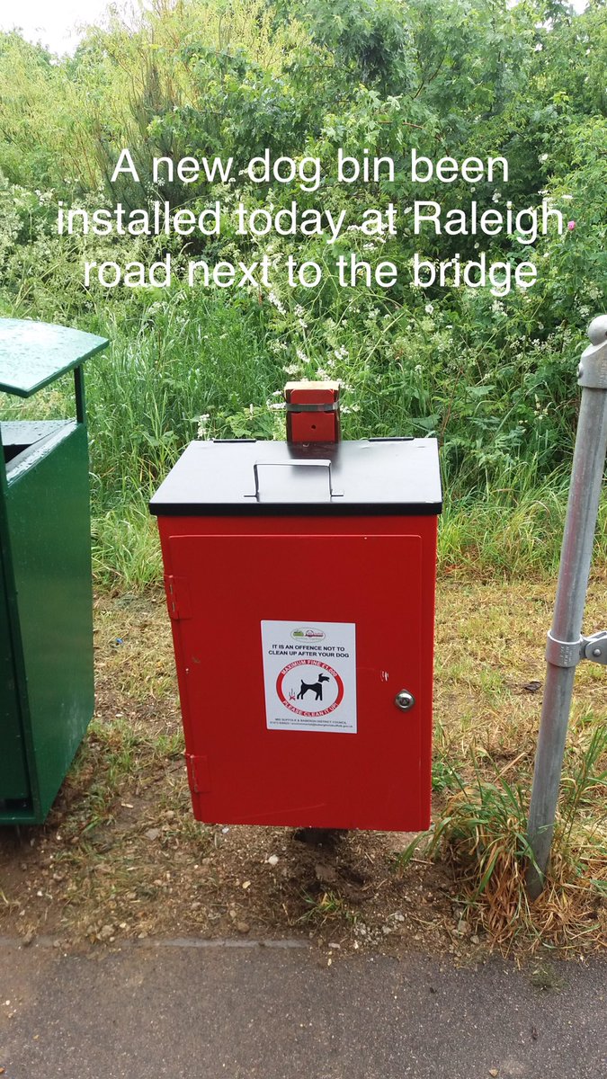 Communitywarden's tweet photo. A dog bin has been installed today in Sudbury click on photo for location manufactured by local company @SalesSpiderUK @TownOfSudbury https://t.co/tJfRcaTRWB