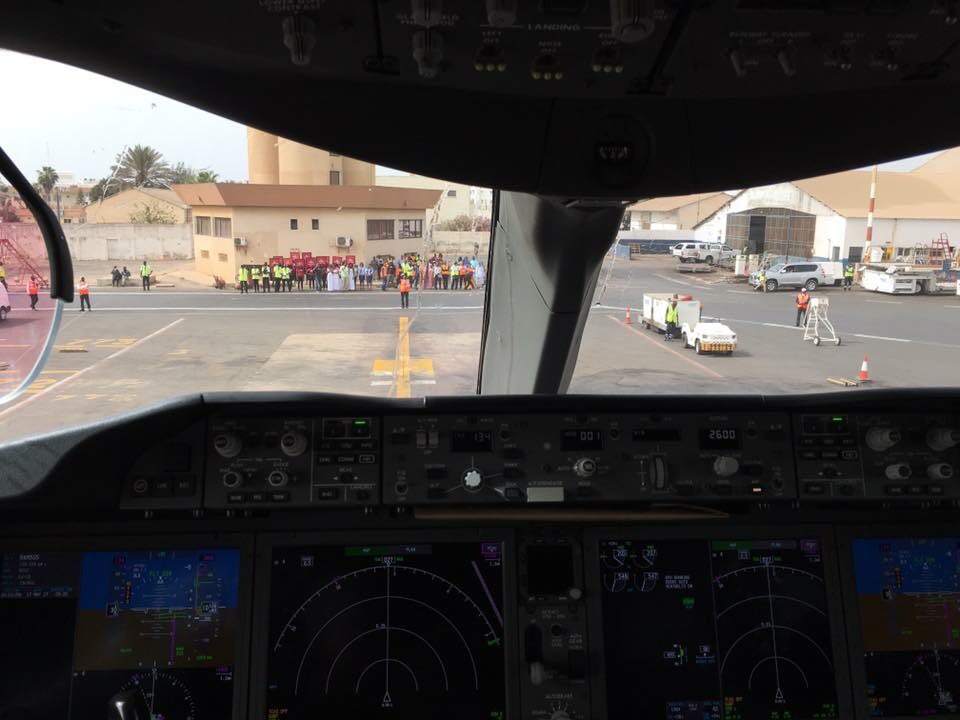 royalairmaroc's tweet image. Chaleureux accueil à l'aéroport international Léopold-Sédar-Senghor de Dakar. #RAM60