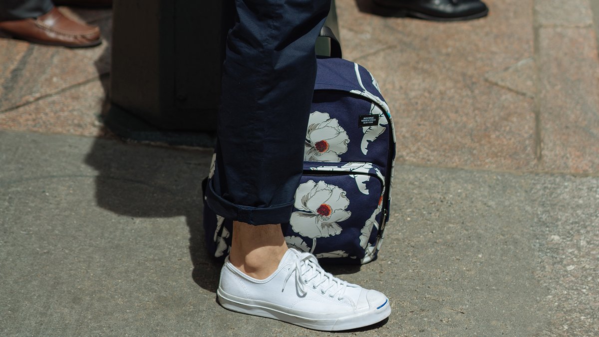 jackspadeny's tweet photo. Stand out from the crowd with our Industrial Canvas Poppy Floral Backpack. https://t.co/8Z4dix3xLi #commuting https://t.co/PlsoWQtHI6