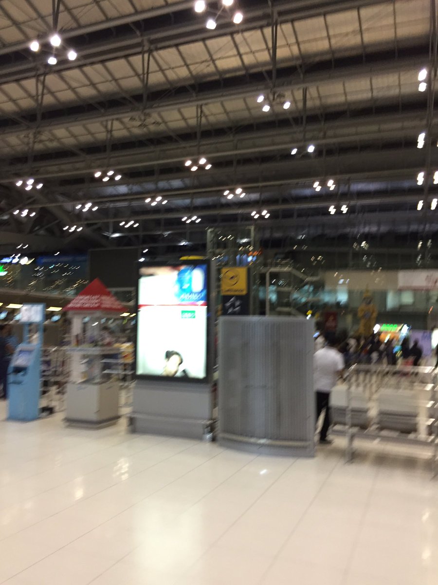 mianmianko's tweet photo. Back to see my little girl and see you next time little boy @stjinx_maya  #SingtoPrachaya https://t.co/Y9212kFB6C