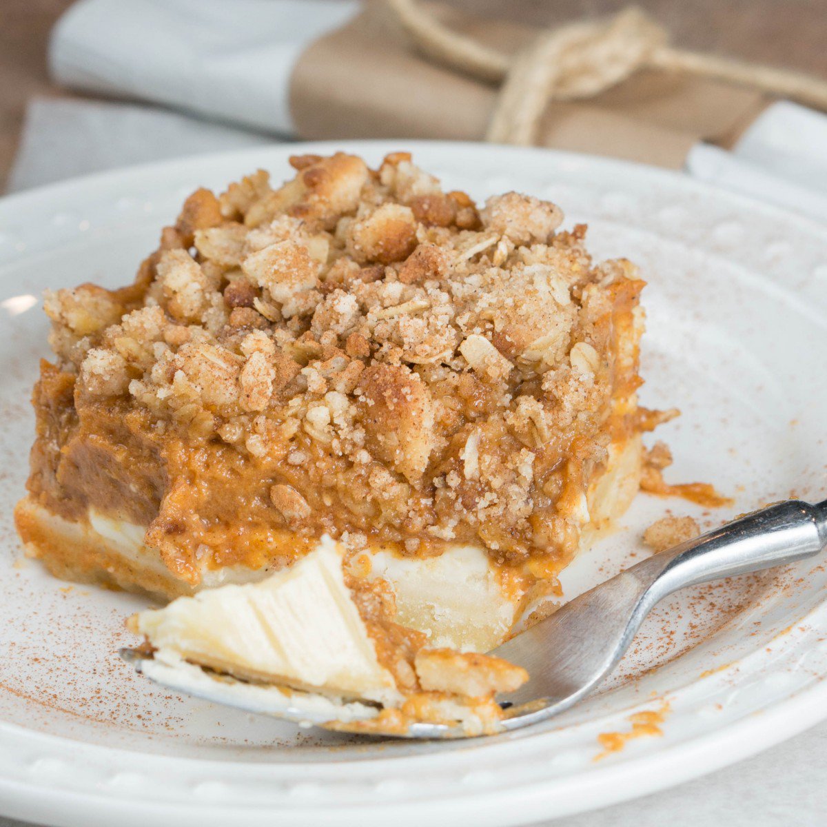 amomstake's tweet photo. Pumpkin Pie Layer Bars!! Get the recipe now: #pumpkin #pumpkinpie #layerbars #recipe #dessert #pumpkinspice https://t.co/ZmZgtM4qz0 https://t.co/toIpsKZwAu