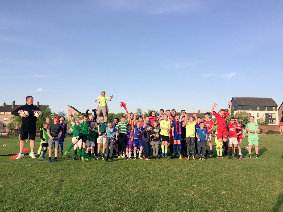 EdiHelpingHands's tweet image. Thursday 👀
#NorthEdinburgh Free ⚽️ Practice for all Boys &amp;amp; Girls 8-13yrs of age.

It won't hurt you to RT this  tell your Followers to #Help