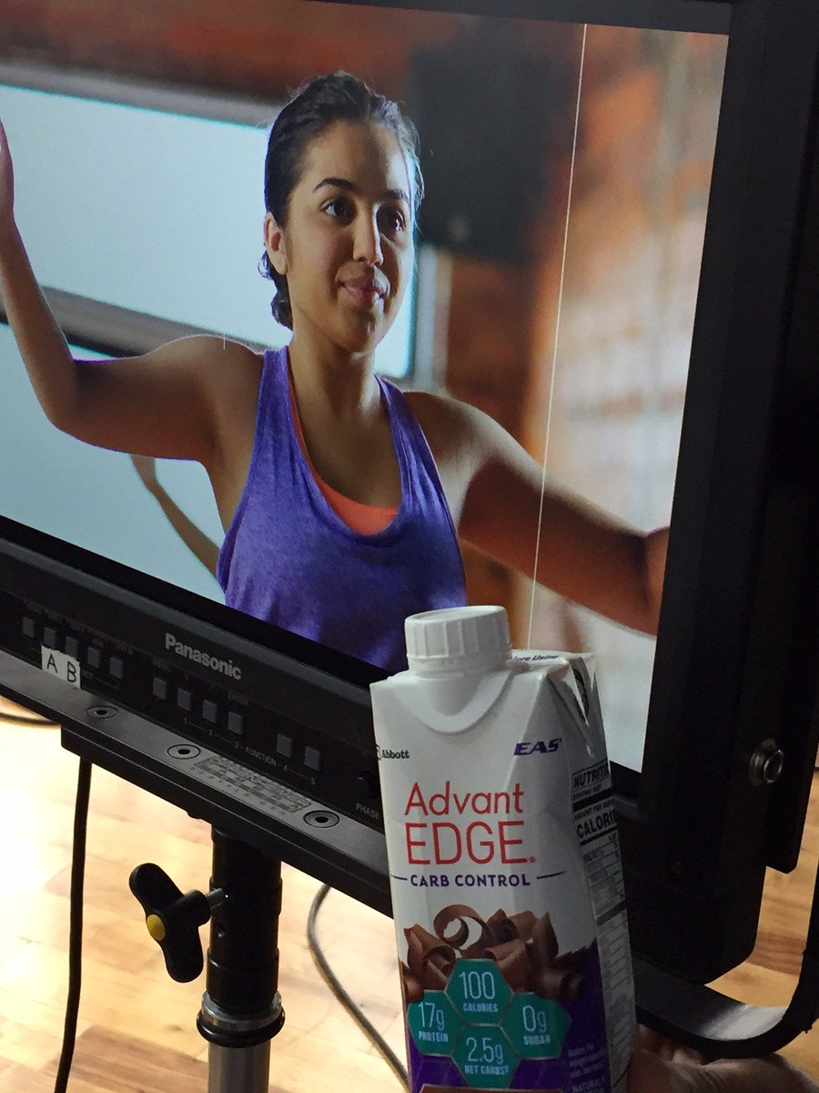 VisitTheLab's tweet image. On set Friday with @EAS for a fun shoot! #setlife #carbcontrol #controlwhatyoucan