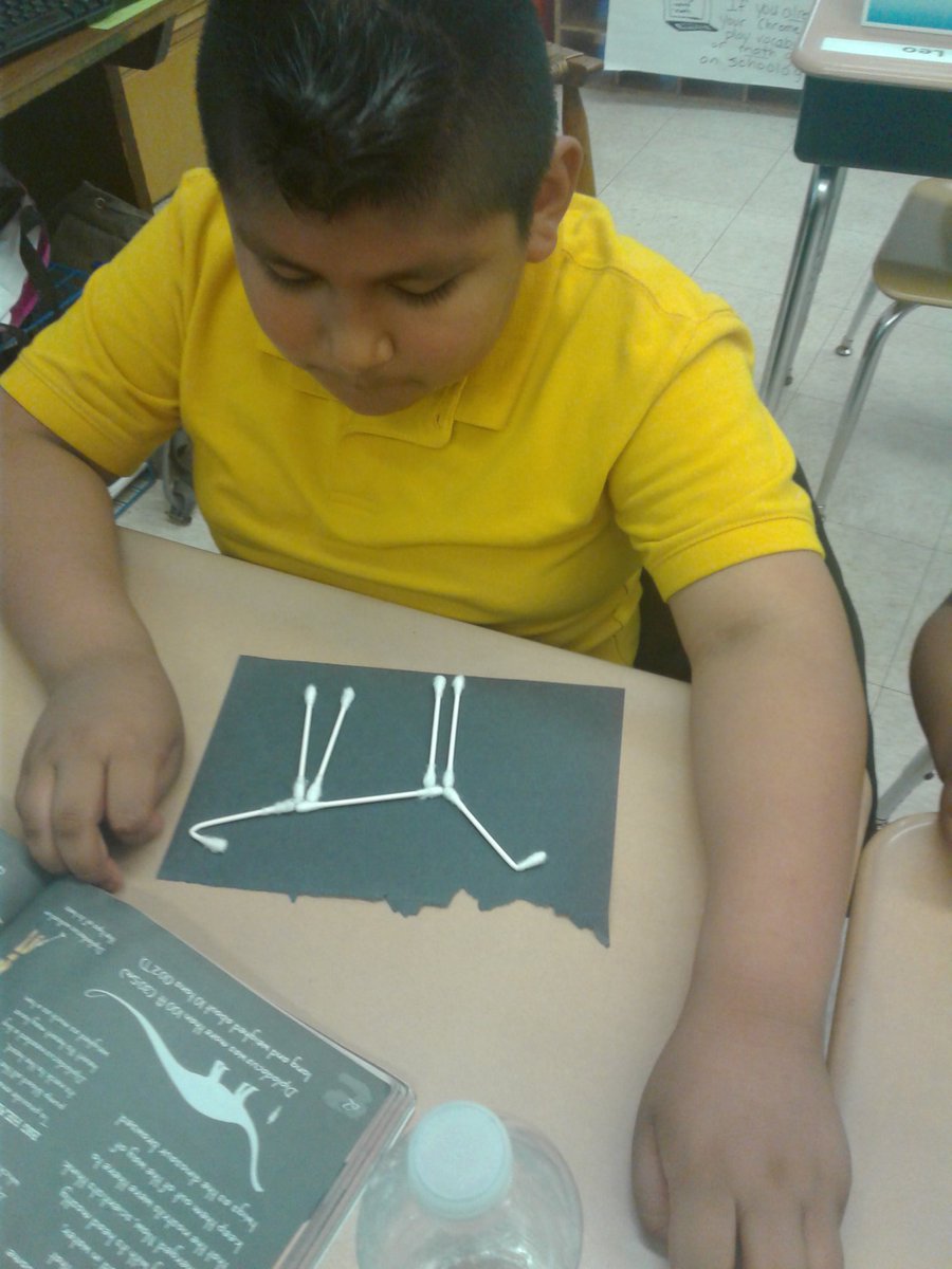 NSEBenitez's tweet photo. Students making their own dinosaur fossils and writing instructions for a peer to read and reconstruct @LewisBeeNews @busybeesoflewis https://t.co/DHqZmJ5orM