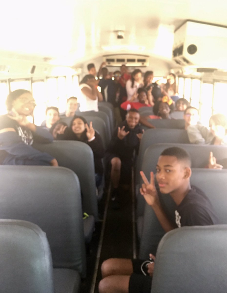 Renner_Math's tweet photo. Field trip to the Fort Worth Bureau of Engraving and Printing 💵 💵 💵 #RennerStrong https://t.co/Zx6xlpdetJ