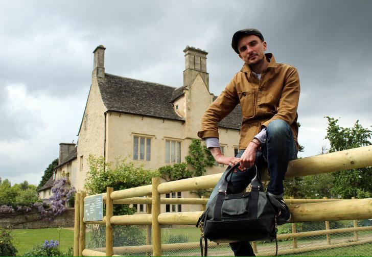 OLDMADEshop's tweet photo. 'Scores gather for craft market and country show', via @TheOxfordMail: https://t.co/RYPL5czhng https://t.co/GrRhHXCPM9