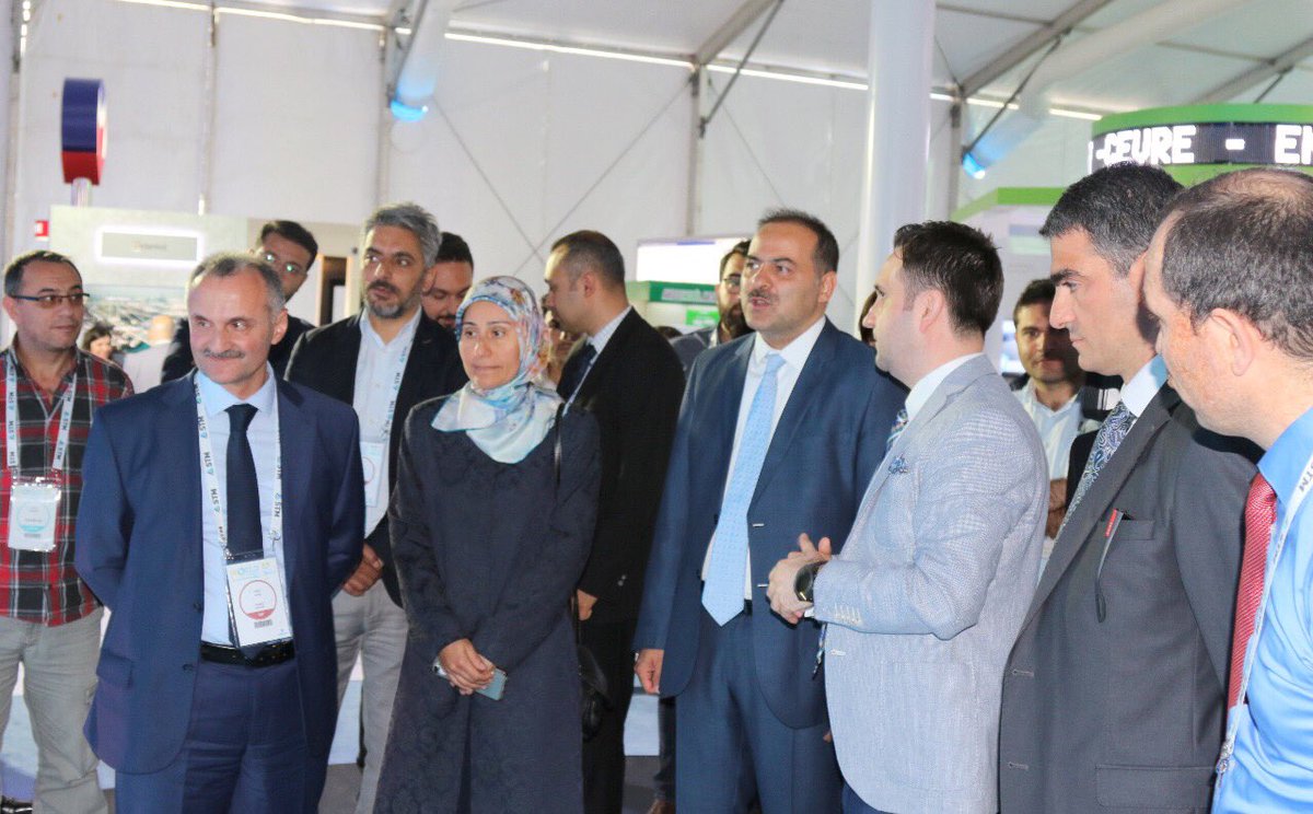 isttelkom's tweet photo. BTK Başkanı @ofatihsayan Genel Müdürümüz Yusuf Kotil ve İSBAK A.Ş.  Genel Müdürü @MuhammedALYURUK 'le birlikte Akıllı Şehirler fuarını gezdi https://t.co/NWg8sZ47UK