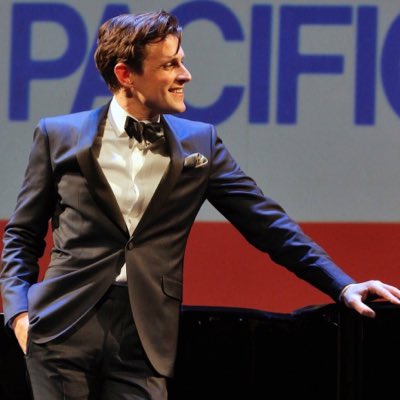 OliverTFanatics tweet media