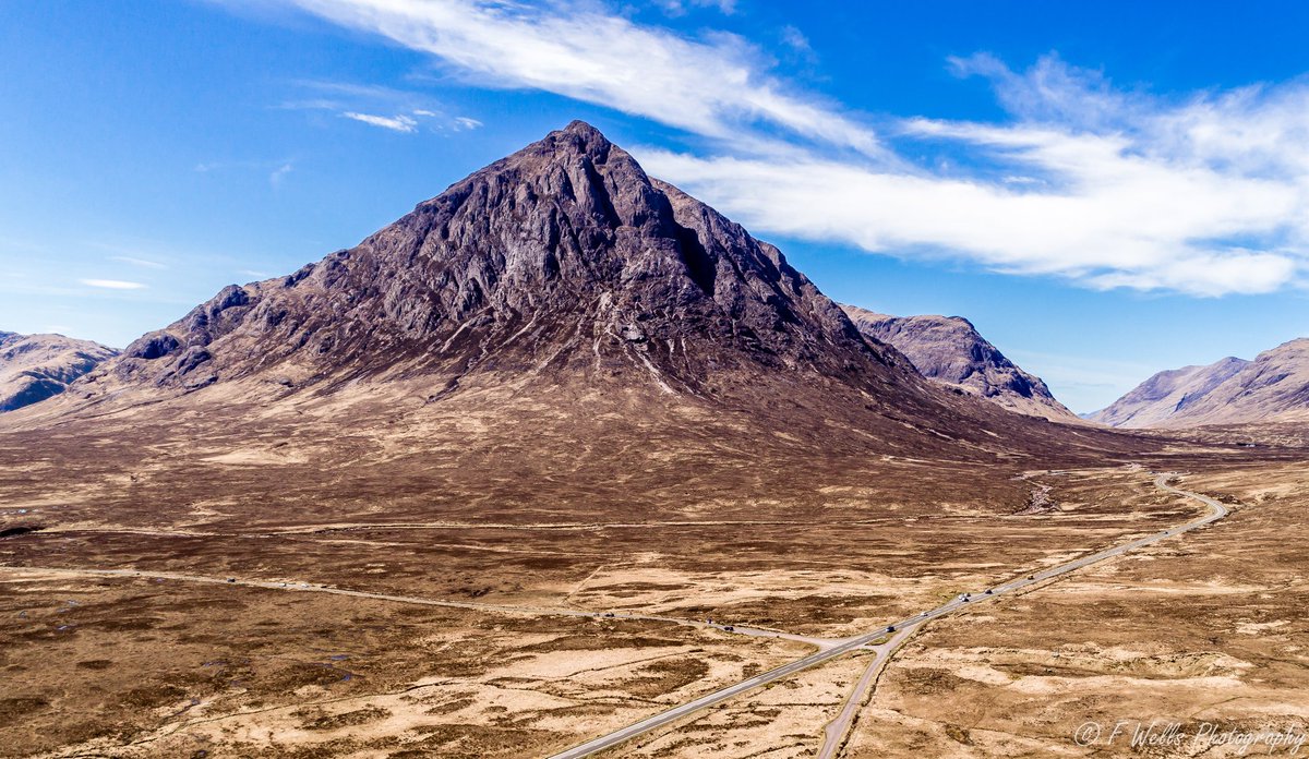 FinWphotography's tweet photo. Buachaille Etive Mor standing at 1022 meters. #BuachailleEtiveMor #glencoe https://t.co/rOjTL6bWZn