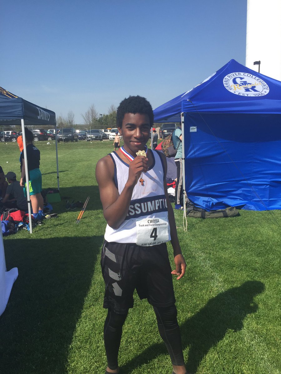 MsWillsher's tweet photo. @assumptionlion Richard Davis comes in 1st place in the 400m and advances to @OFSAA west https://t.co/x2ePVnJssH