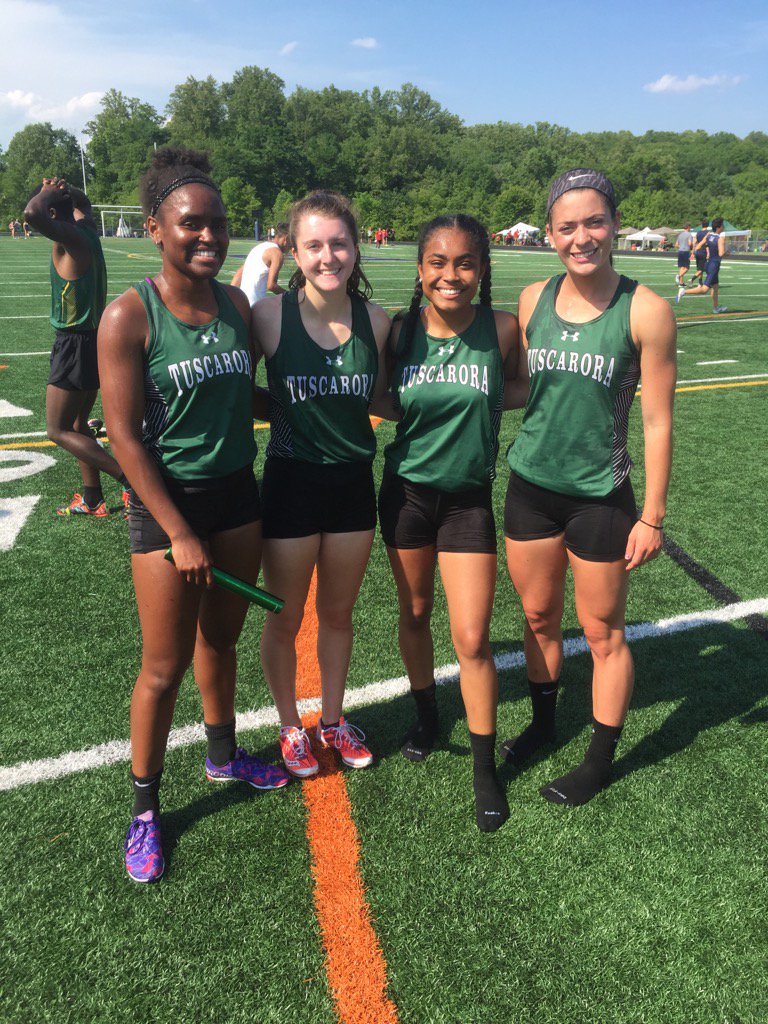 THS_XCTF's tweet photo. Great way to start our regional meet...4x8 Qualified for states with a new school record! @THSTitans @_THSPrincipal https://t.co/qIsCGbxvfN