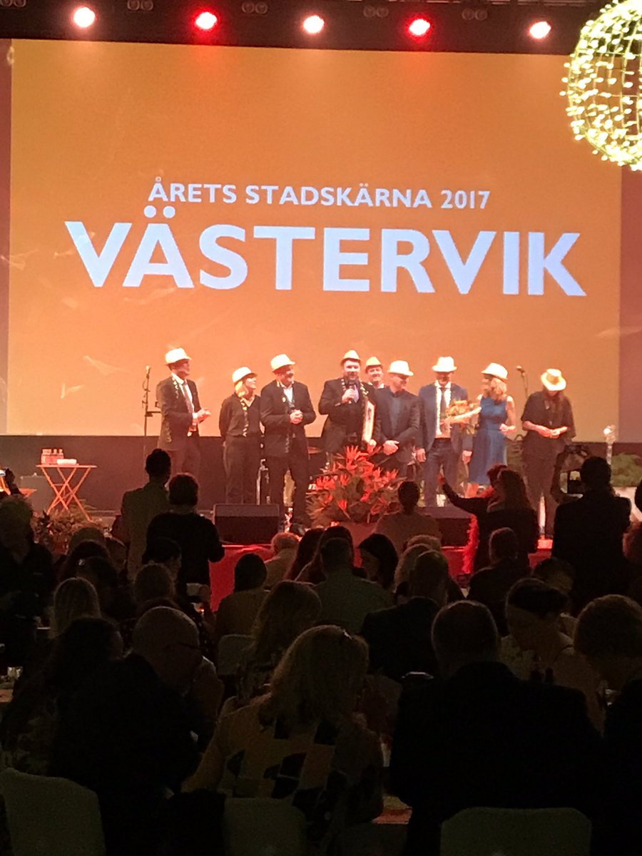 And the winner is - av årets stadskärna - Västervik! @SvStadskarnor #stadsutveckling